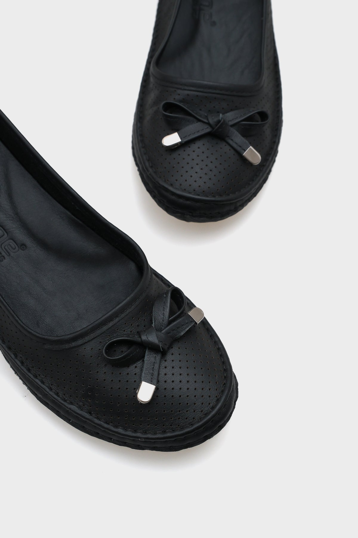 Breeze Saraçlı Lazerli Hakiki Deri  Kadın Babet