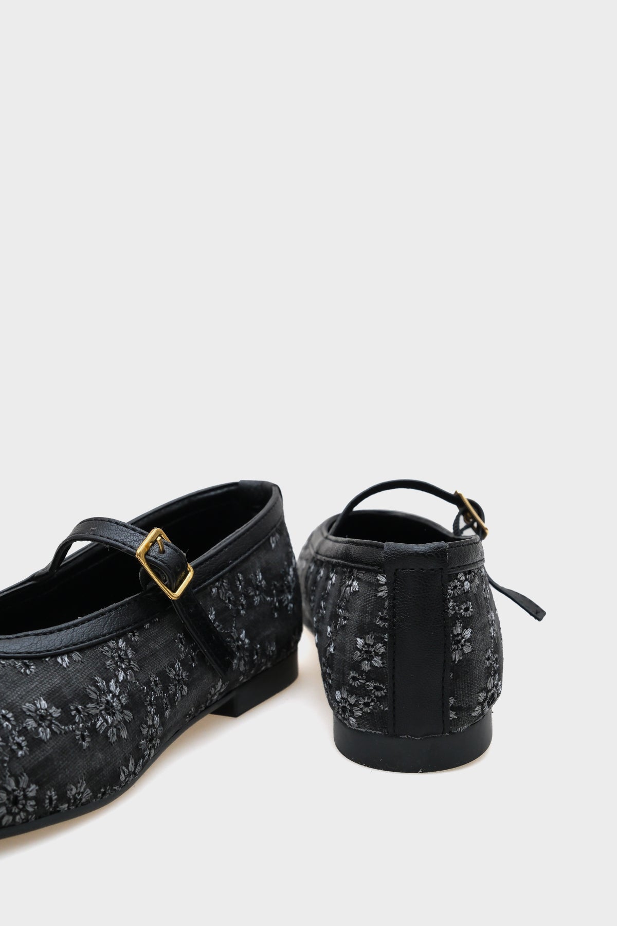 Carleen Kadın Babet