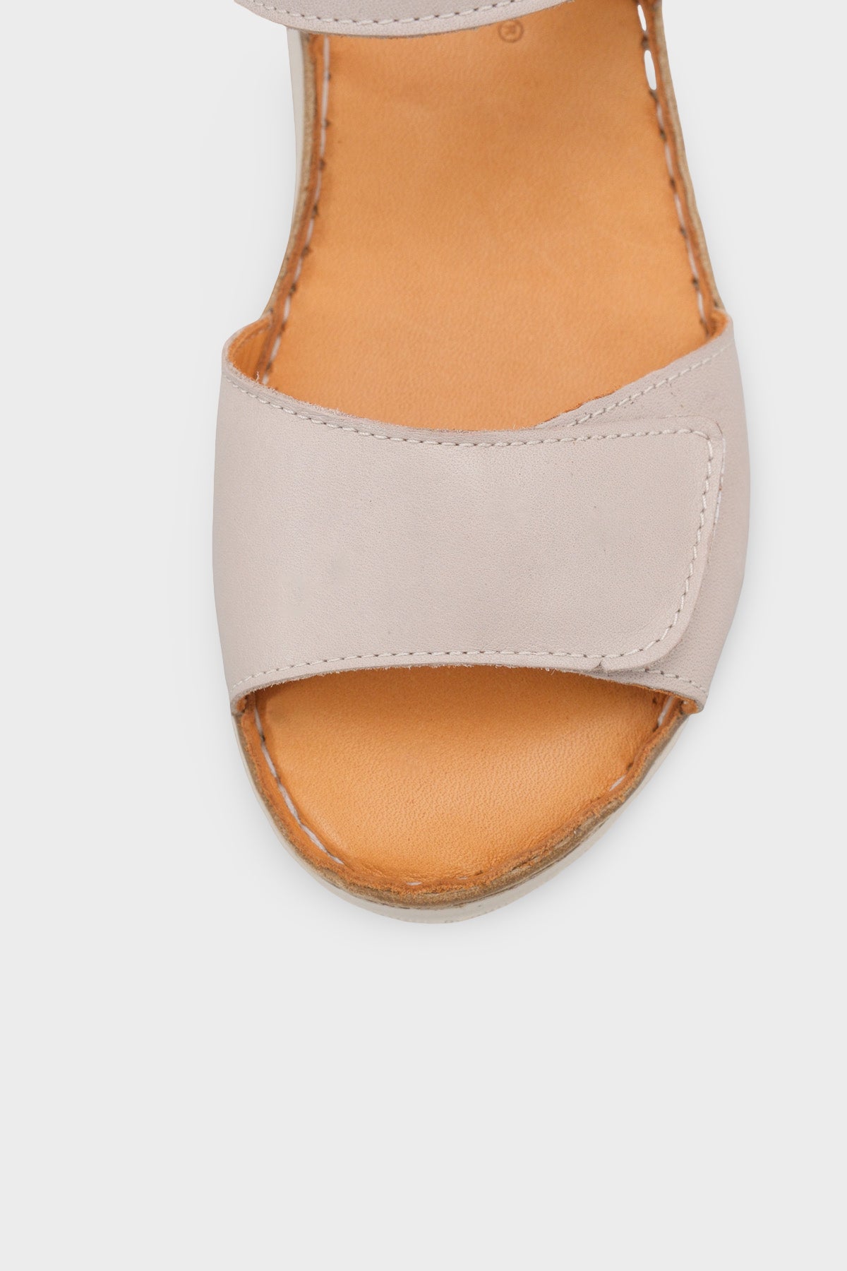 Corrinne Hakiki Deri Soft Konfor Kadın Sandalet