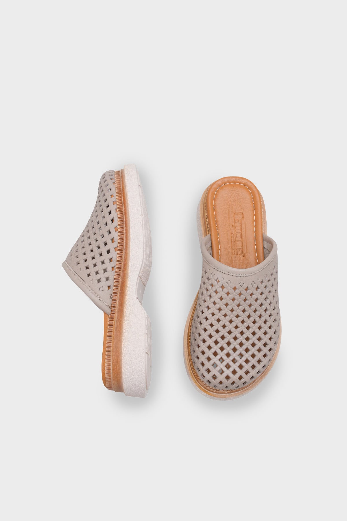 Madelle Hakiki Deri Dolgu Topuk Zımbalı Kadın Sabo