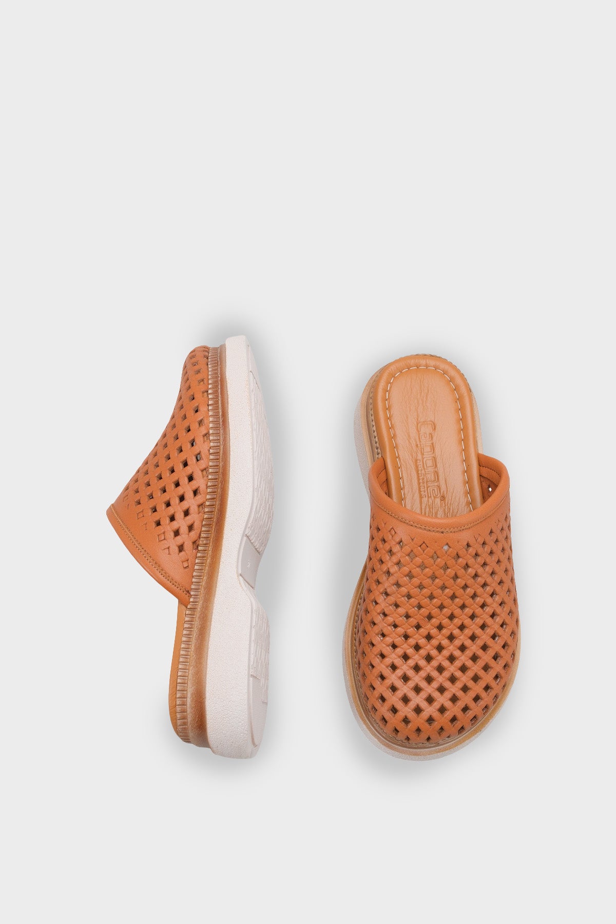 Madelle Hakiki Deri Dolgu Topuk Zımbalı Kadın Sabo