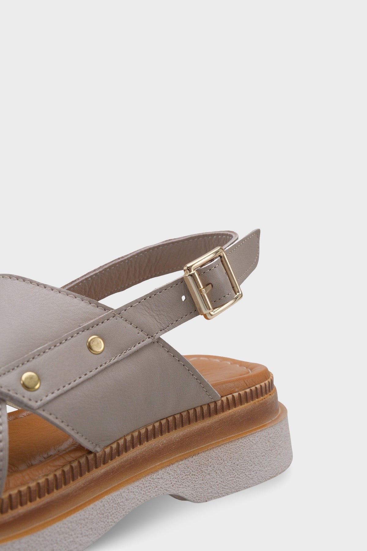 Katy Hakiki Deri Soft Konfor Dolgu Topuk Kadın Sandalet