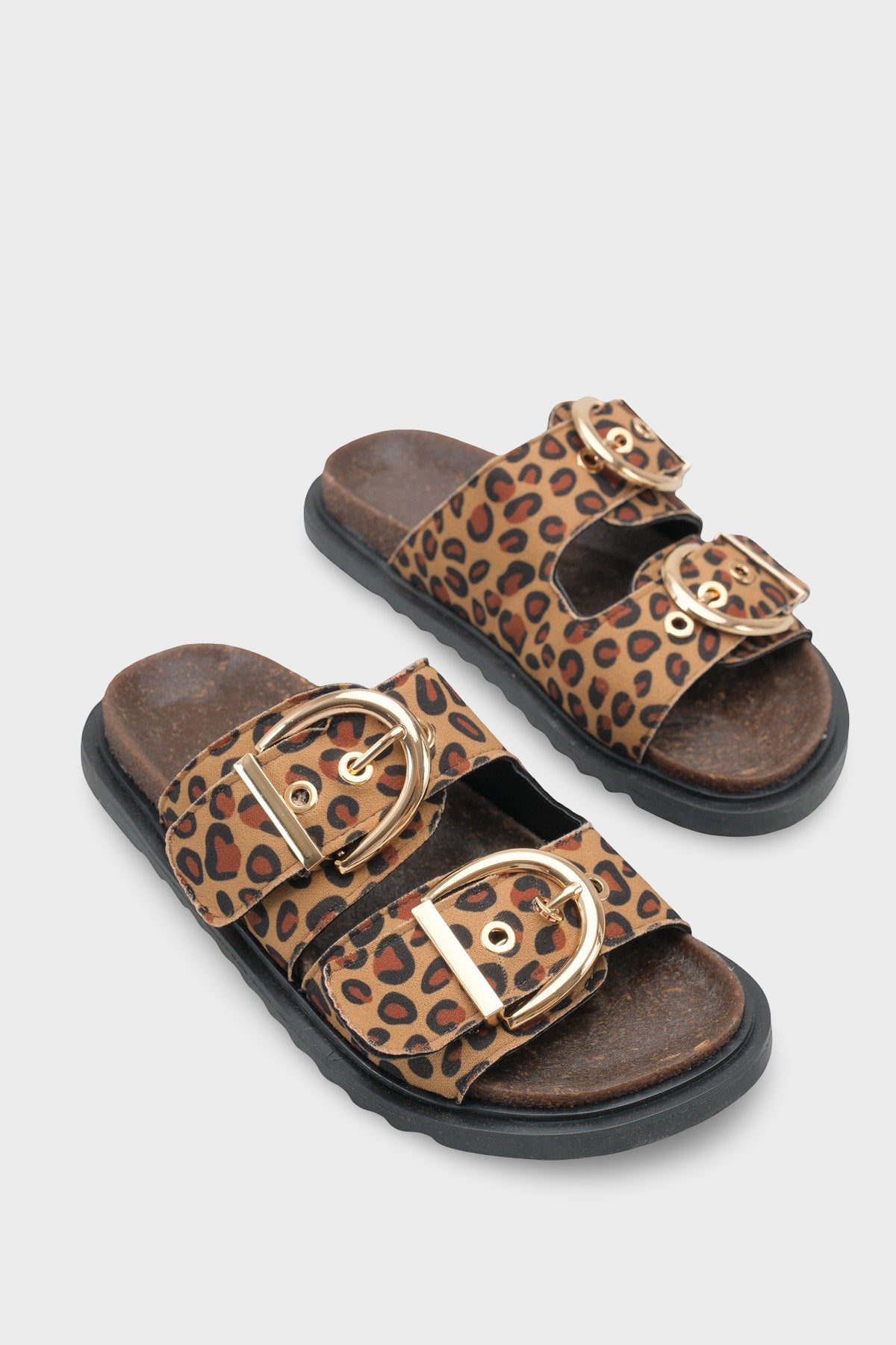 Zelda Düz Topuklu Metal Tokalı Konfor Kadın Terlik