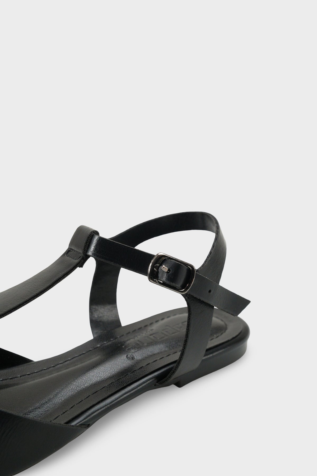 Lucilia Kadın Babet