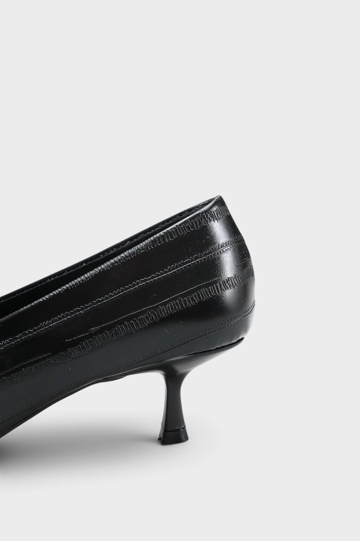 Julianna Kısa Topuklu Metal Tokalı  Stiletto Ayakkabı